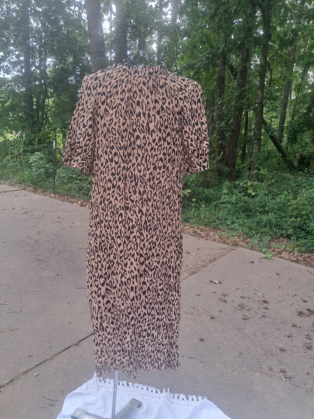 Anthropologie Leopard Print Short Sleeve Shift Dress in Tan and Black